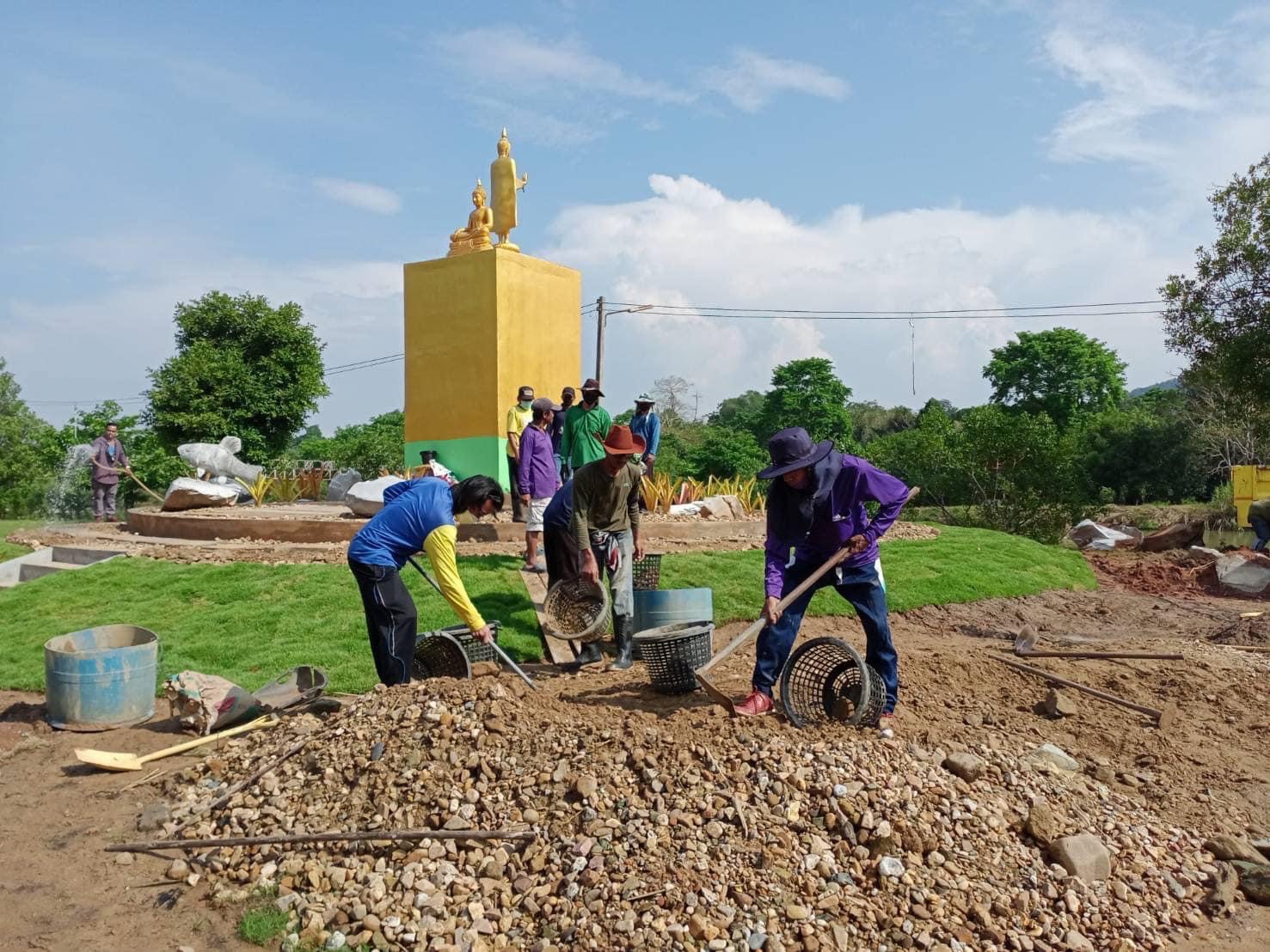 ร่วมกันพัฒนาบริเวณสถานที่พระพุทธรูป วัดเพ็งประดิษฐาราม เพื่อให้สาธุชนได้สักการะบูชาในโอกาสต่อไป